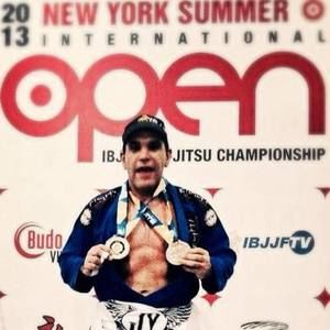 Meet your Posher, Rogerio